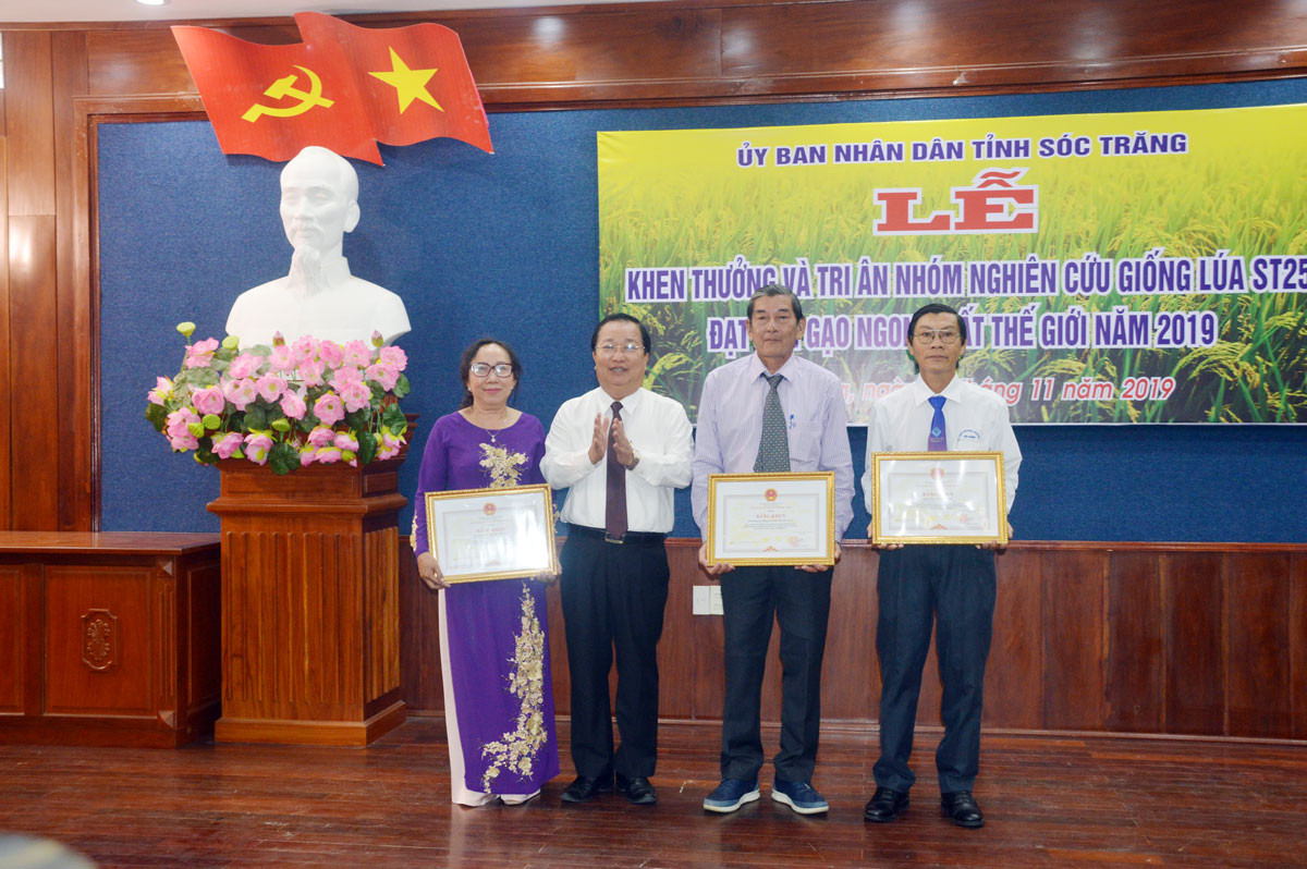  Khen thưởng và tri ân nhóm nghiên cứu gạo ST25 ngon nhất thế giới ảnh 1