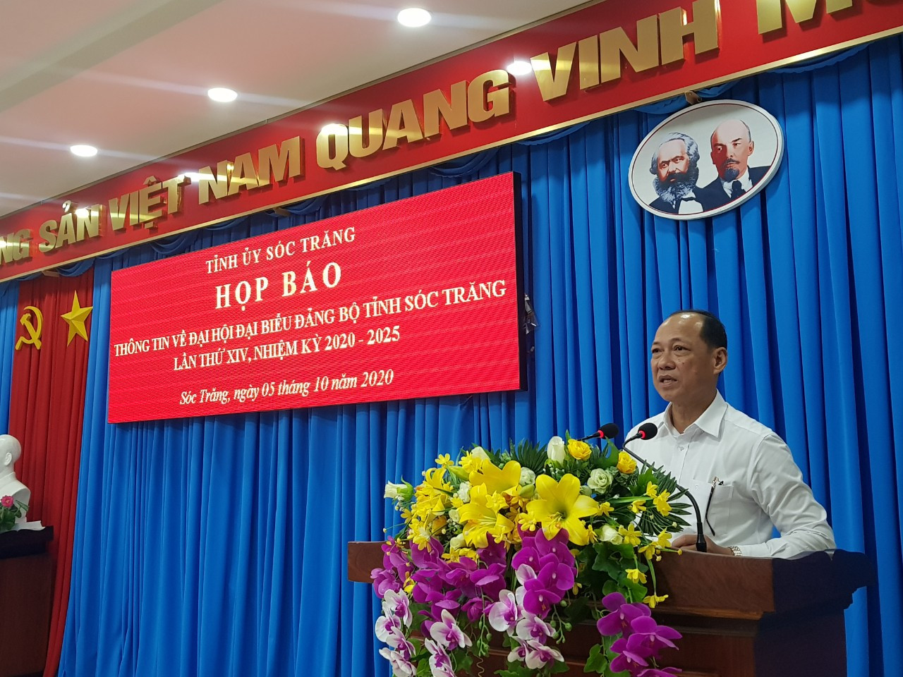 Sóc Trăng rực rỡ cờ hoa chào mừng Đại hội Đảng bộ ảnh 8