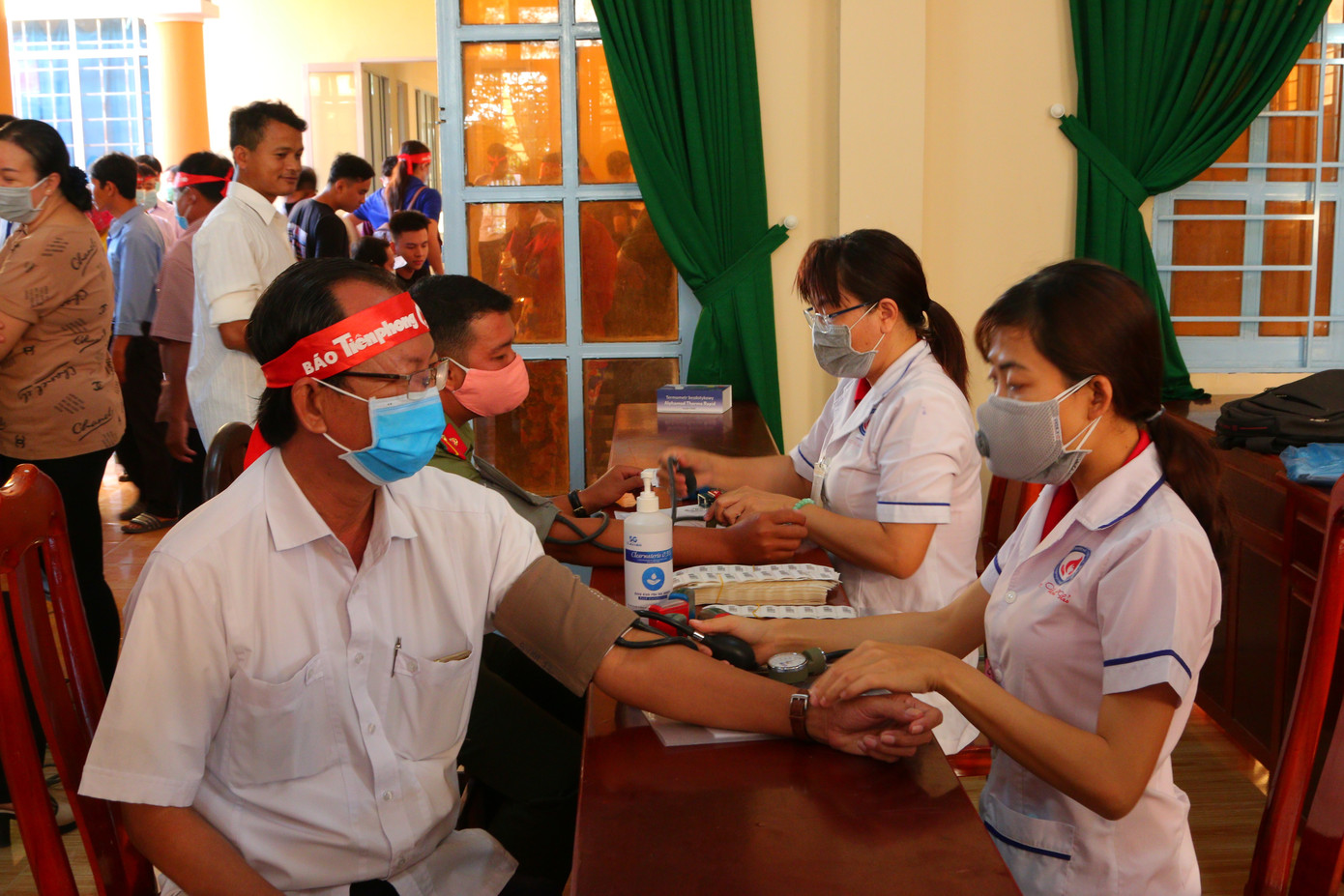 Nữ cán bộ Dân vận 30 lần tham gia hiến máu tình nguyện ảnh 3