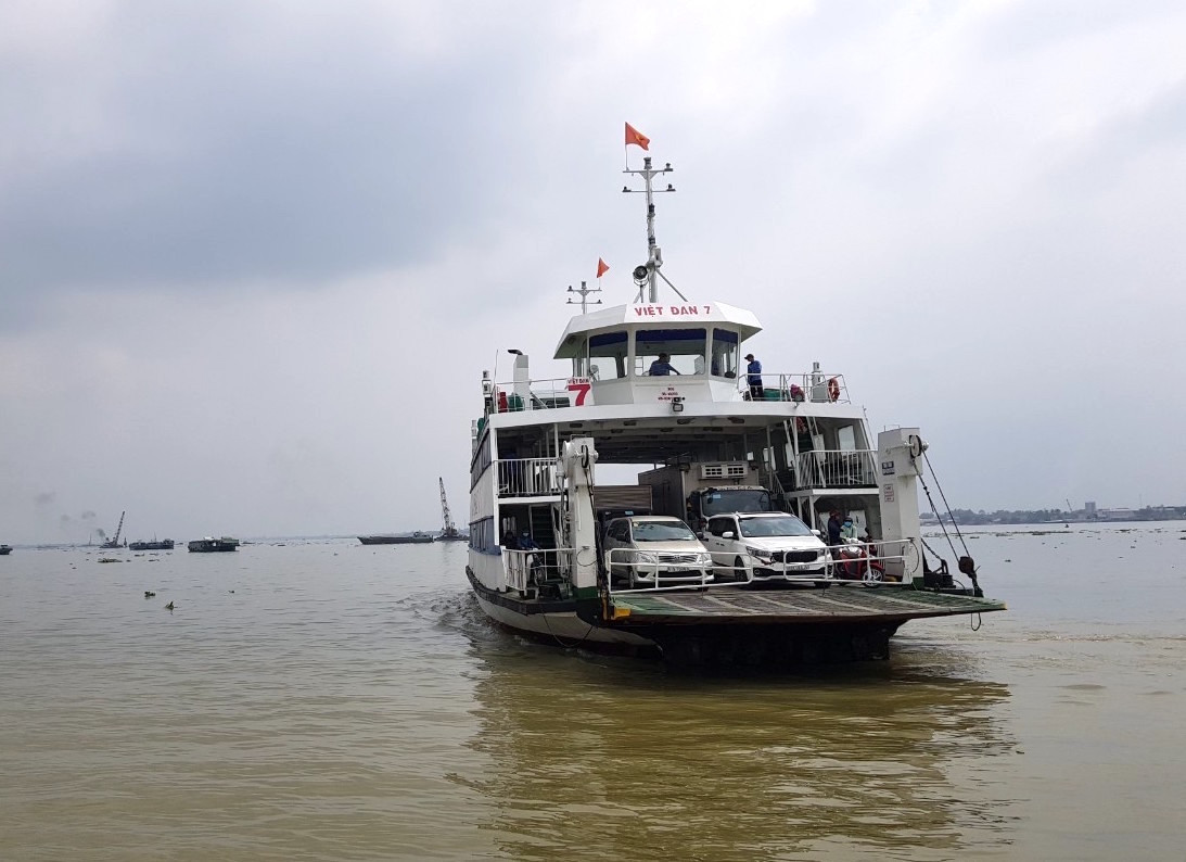 Kẹt xe kéo dài tại phà Đình Khao sáng cuối tuần ảnh 7