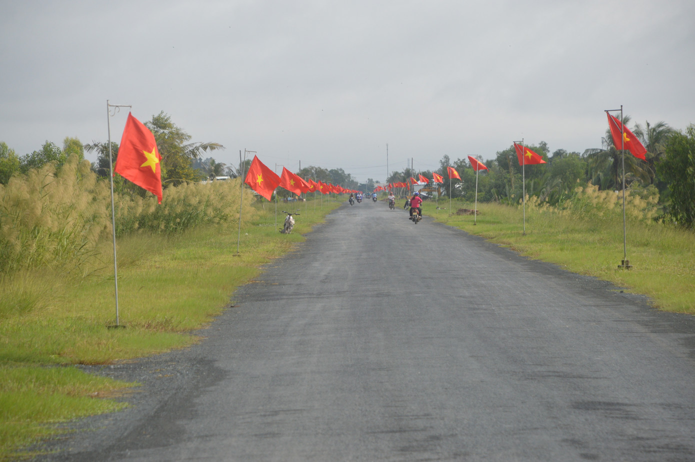 Khánh thành tuyến đường trục phát triển kinh tế gần 1.200 tỷ ở Sóc Trăng ảnh 2