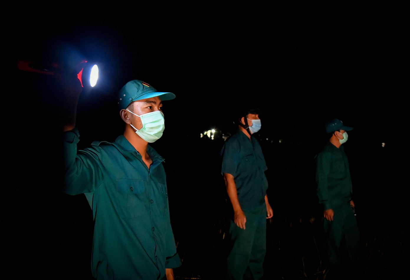 Đón xuân trên vùng biên, coi chốt chống dịch như nhà ảnh 6