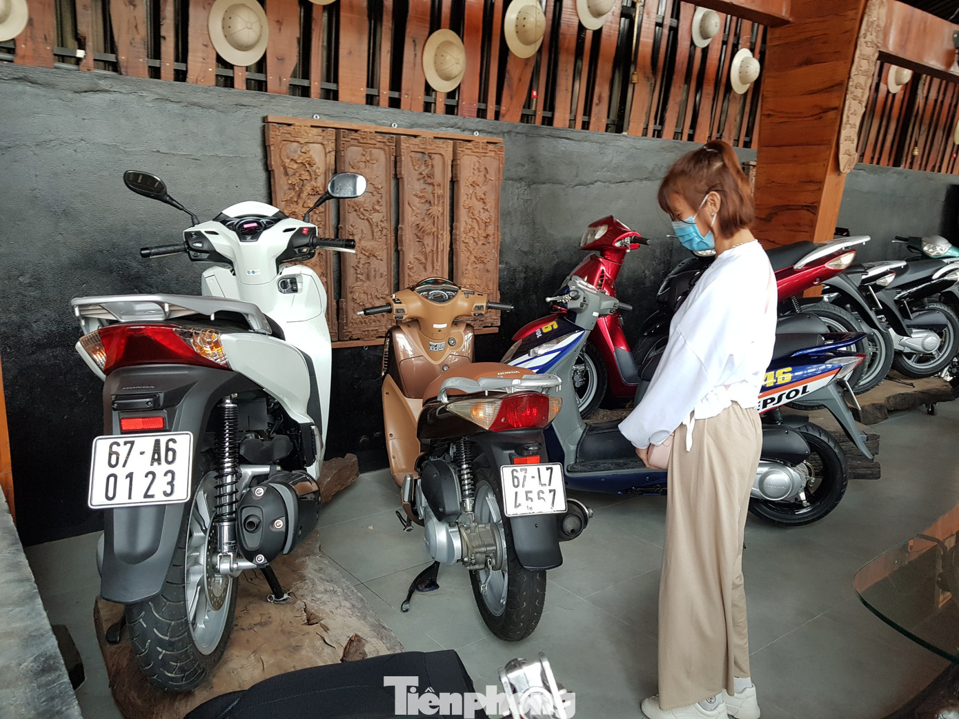 Mê mẩn bộ sưu tập 500 chiếc xe máy biển số 'khủng' ảnh 17