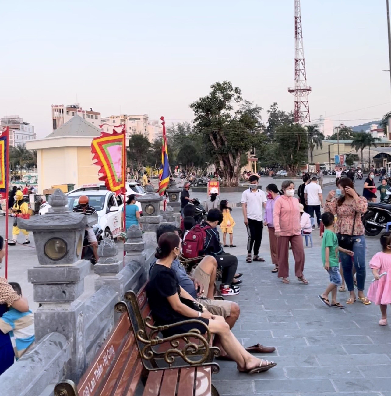 Dòng người chen chân ra đảo Phú Quốc, cảng Rạch Giá quá tải ảnh 10