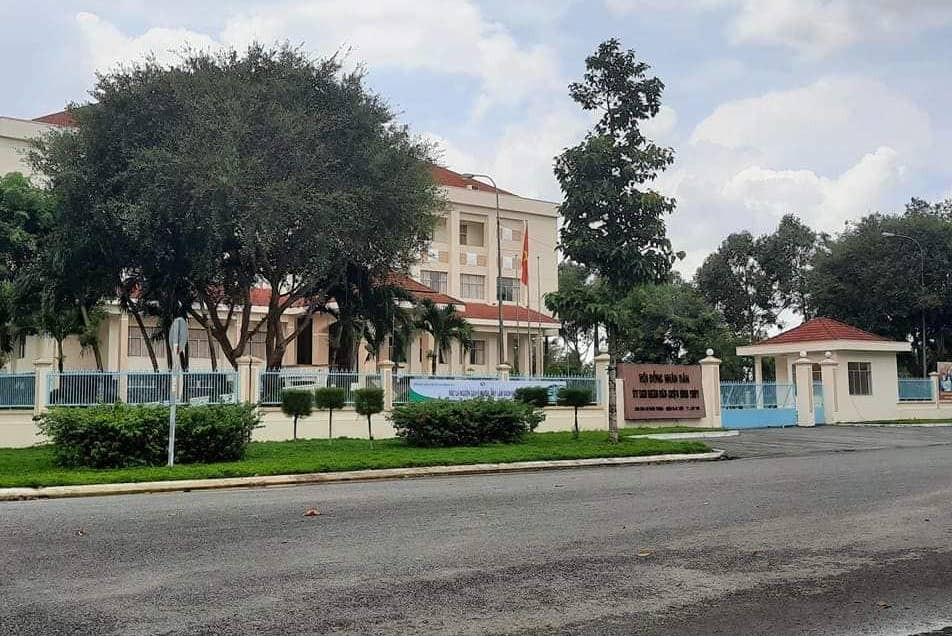 Bắt 4 cán bộ Phòng Tài nguyên và Môi trường ở Cần Thơ ảnh 1