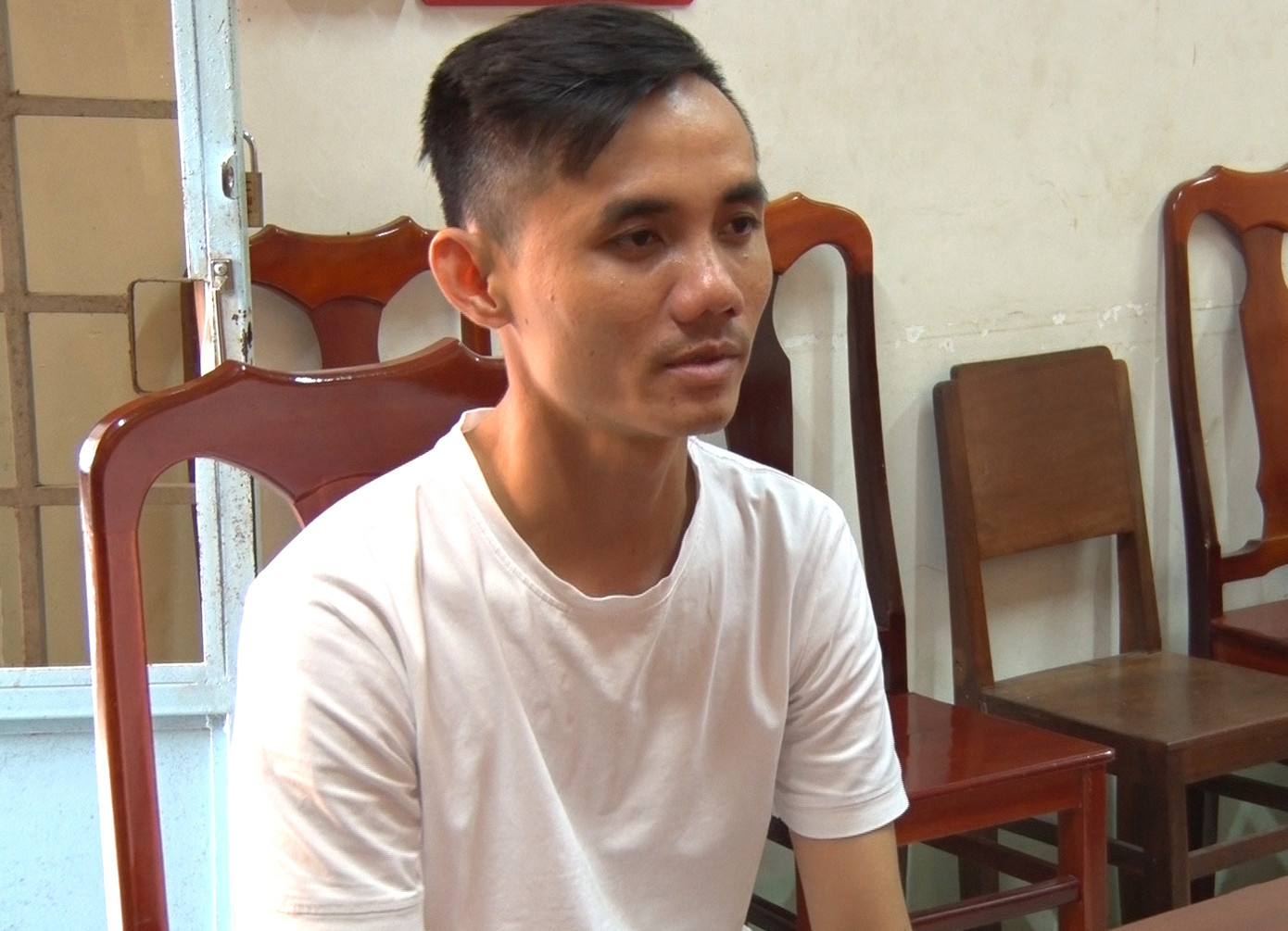 Thanh niên lập tài khoản zalo giả gái xinh, công an lừa đảo tiền 'bạn trai' ảnh 1