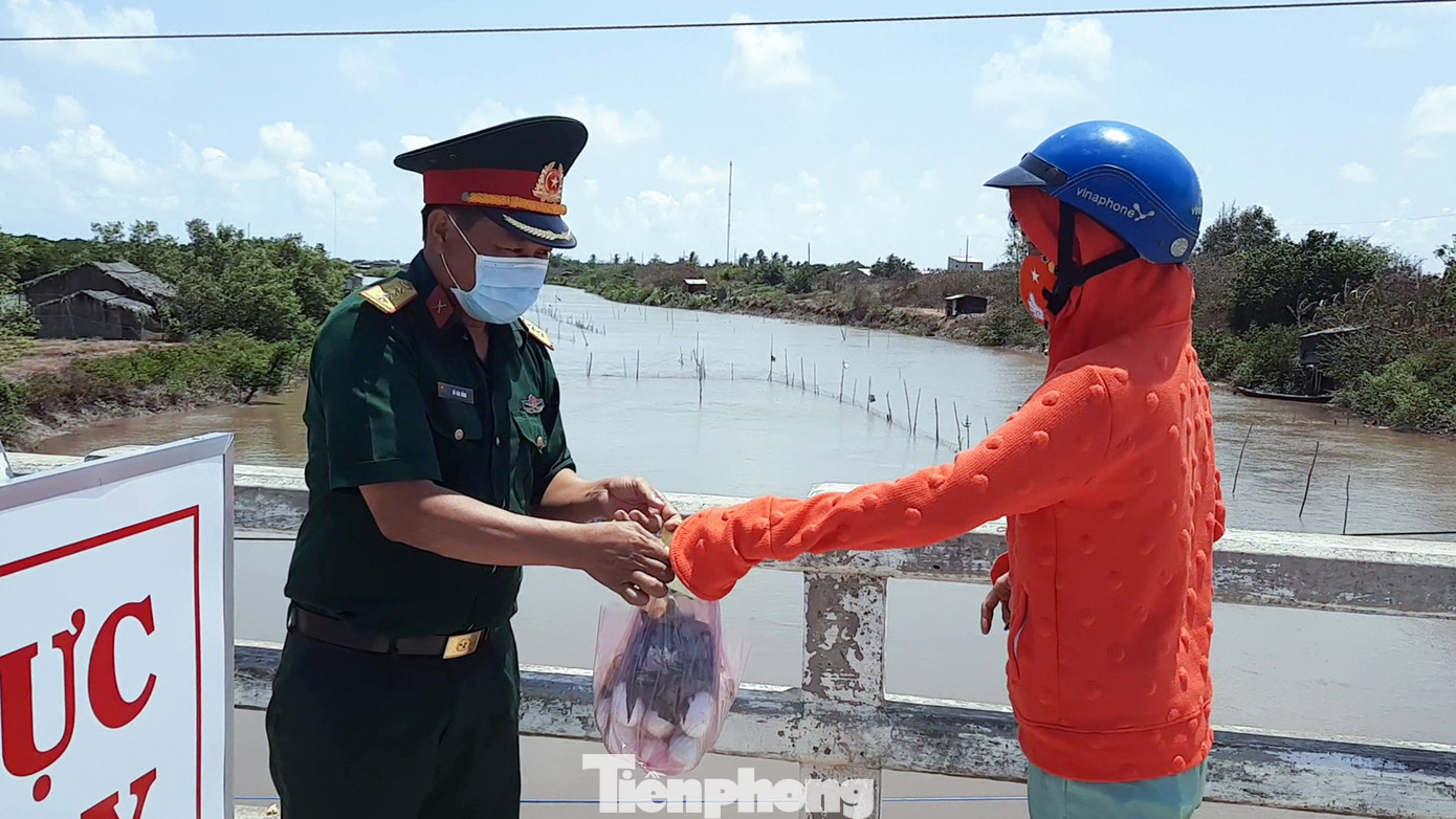 Cận cảnh khu vực phong tỏa, cách ly gần 1.600 người liên quan ca thứ 123 ảnh 6