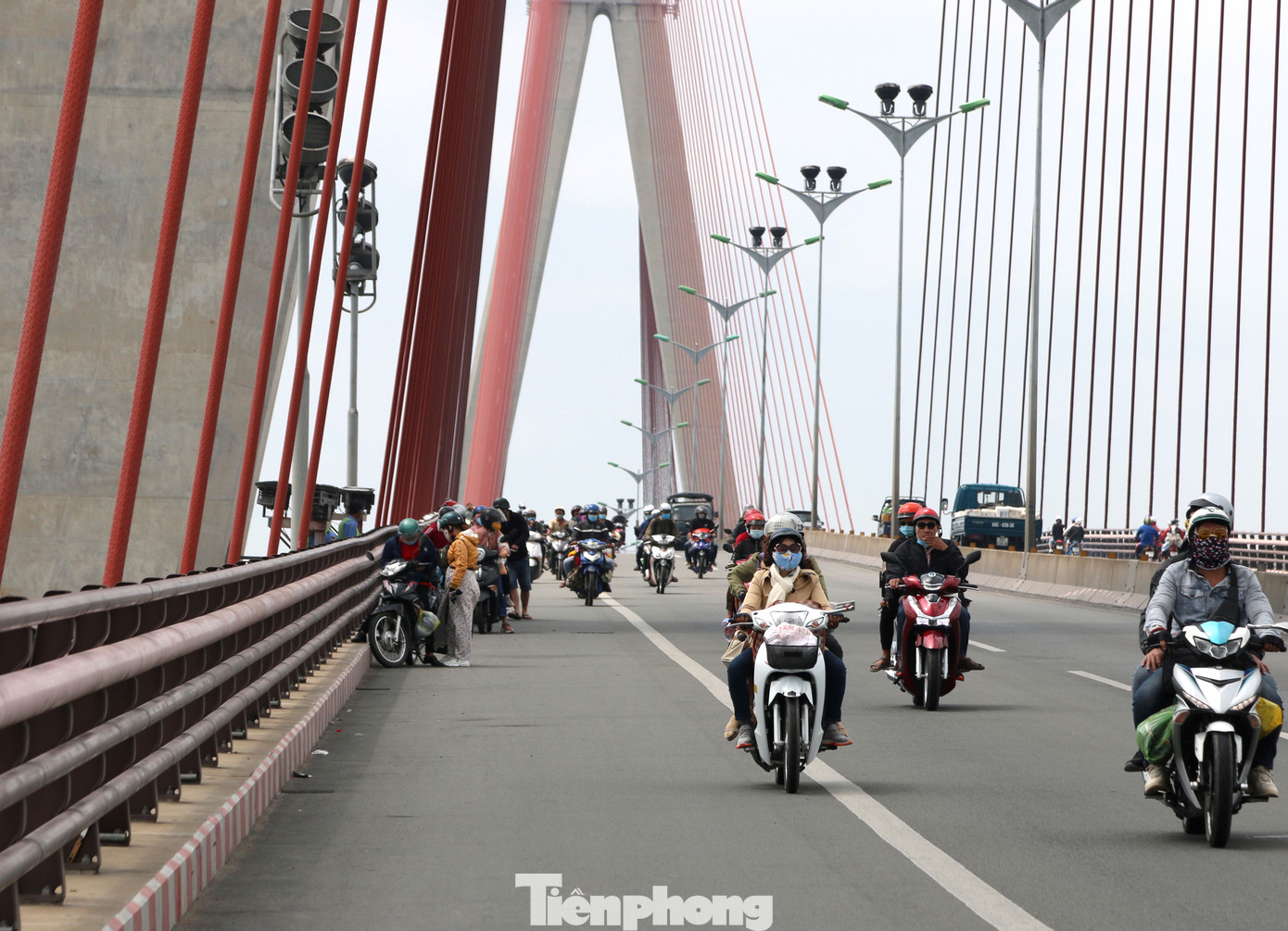 Người miền Tây hối hả trở lại TPHCM sau kỳ nghỉ Tết ảnh 4