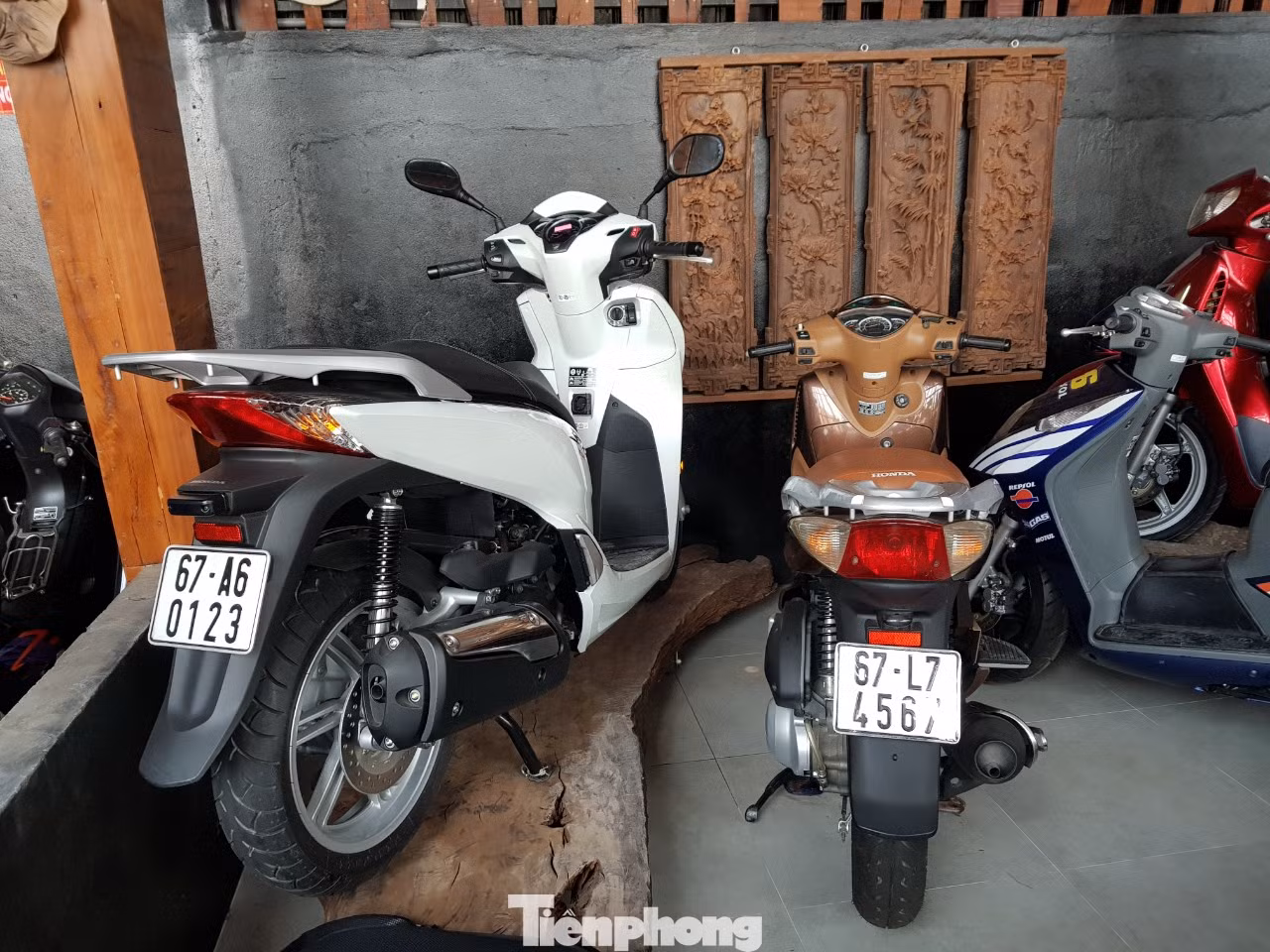 Mê mẩn bộ sưu tập 500 chiếc xe máy biển số 'khủng' ảnh 10