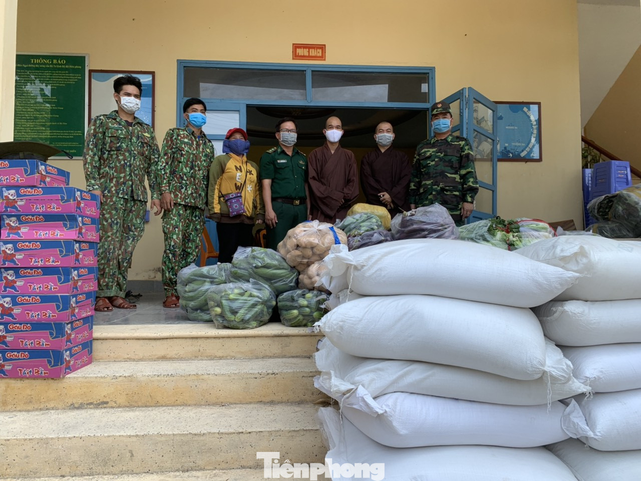 Biên giới Tây Nam những ngày chống dịch COVID -19 ảnh 28