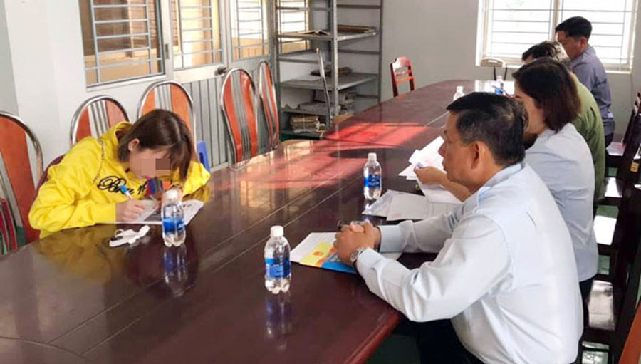 Cô gái bị phạt 10 triệu đồng vì tung tin 33 người chết do Covid-19 ảnh 1