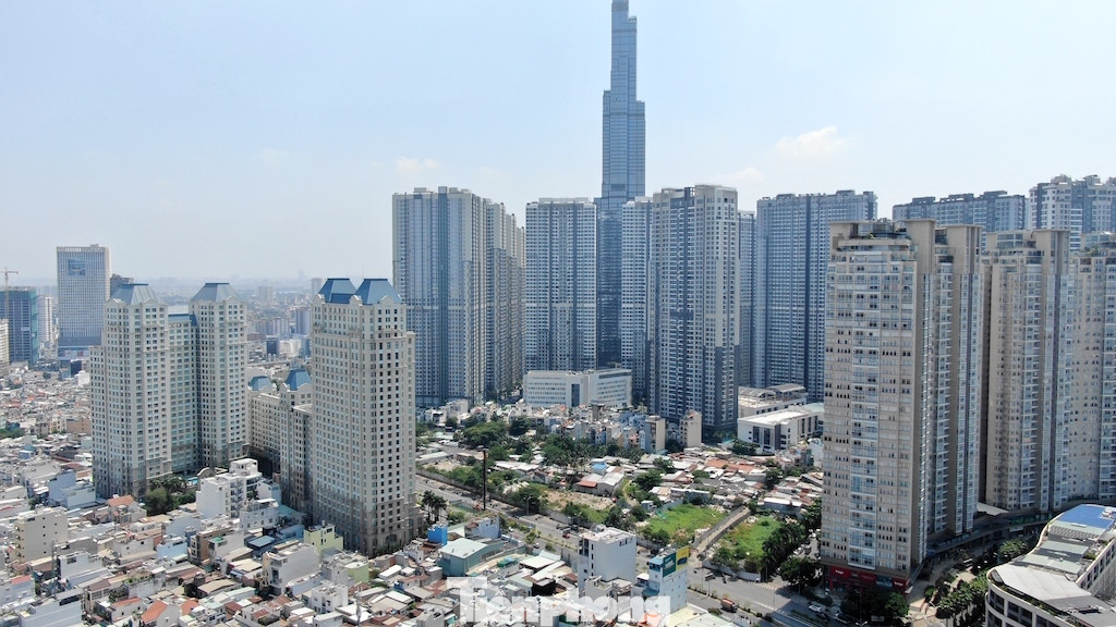 Tận thấy tuyến đường gánh cả 'rừng' chung cư ở TPHCM bị thanh tra quy hoạch ảnh 7