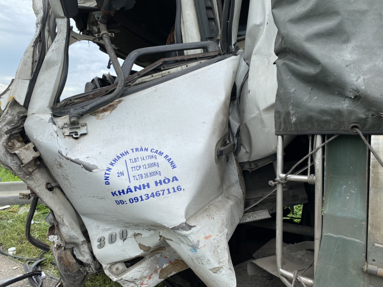 Vụ tai nạn thảm khốc ở Bình Thuận: Tài xế xe tải được đưa ra Nha Trang chụp chân ảnh 4