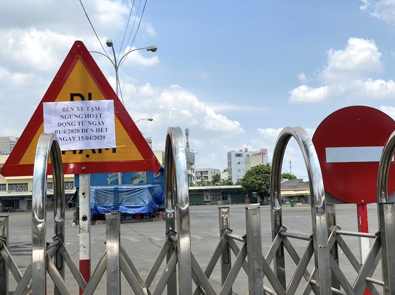 Cận cảnh chốt kiểm soát COVID-19 ở 7 cửa ngõ TPHCM ảnh 20