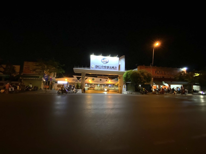 Cửa ngõ TPHCM về miền Tây vắng hoe trước giờ cách ly toàn xã hội ảnh 9
