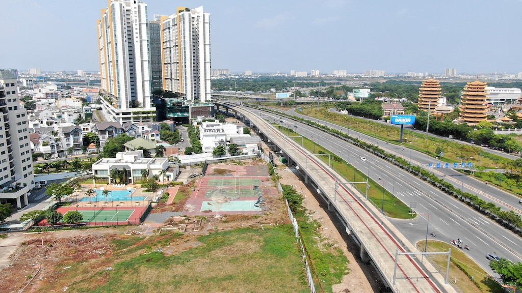 Tuyến metro đầu tiên của Sài Gòn đang thi công tới đâu? ảnh 23