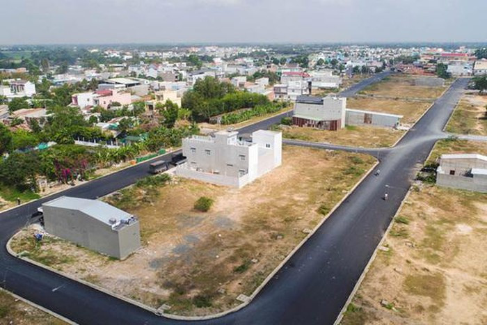 Thanh tra chỉ ra nhiều sai phạm bán đấu giá đất nền ở Long An ảnh 1