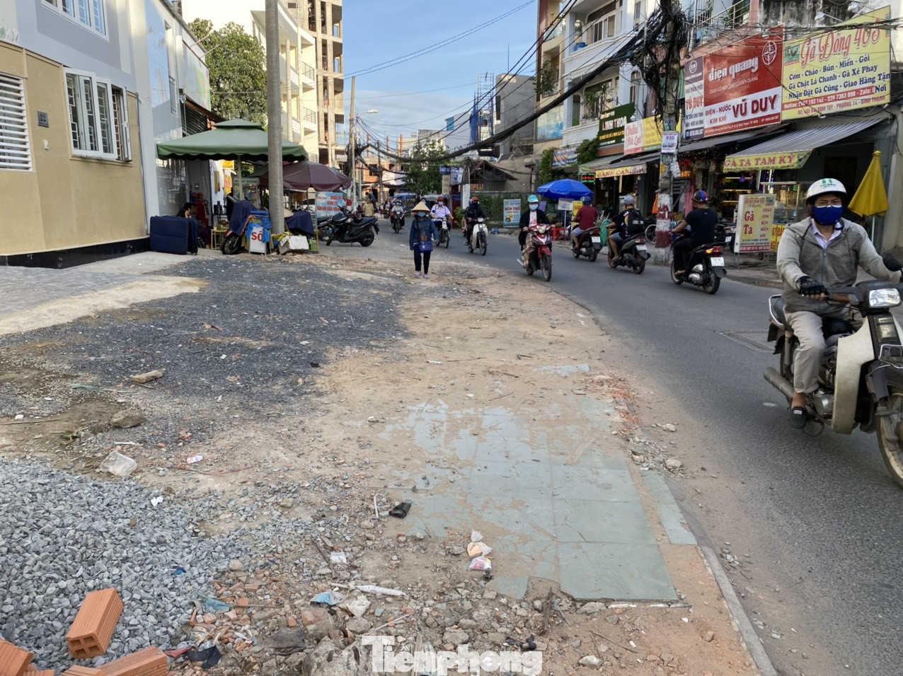 Loạt nhà siêu mỏng ở Sài Gòn vì 'nhường' đất mở rộng đường ảnh 5