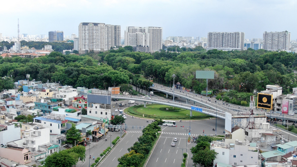 Chung cư 'trăm hoa đua nở' dọc đại lộ đẹp nhất Sài Gòn ảnh 1