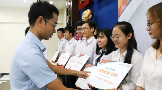 70 suất học bổng của Trung tâm Hỗ trợ học sinh, sinh viên TP. HCM đang chờ sinh viên ảnh 1