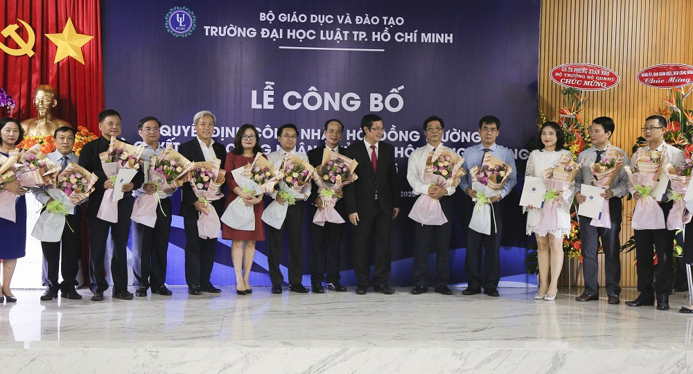 Vì sao nhiều lãnh đạo các tỉnh thành, doanh nghiệp tham gia Hội đồng trường đại học? ảnh 3