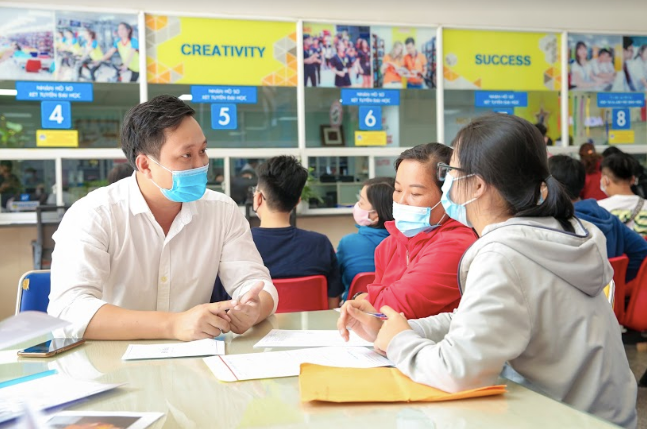 Điểm chuẩn trường ĐH Công nghệ TP. HCM: Tăng ít nhất 2 điểm ảnh 4