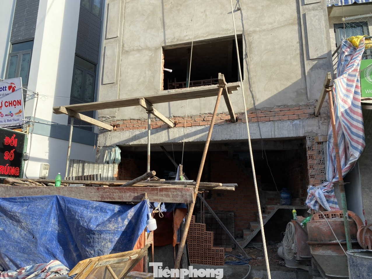 Loạt nhà siêu mỏng ở Sài Gòn vì 'nhường' đất mở rộng đường ảnh 21