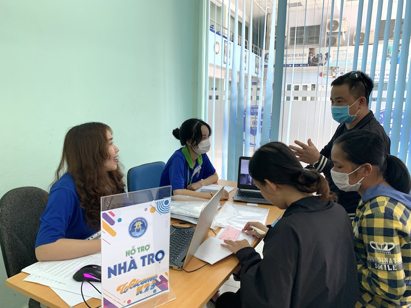 Ấm lòng với nhiều chính sách hỗ trợ tân sinh viên ảnh 1