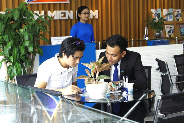 DN, môi giới BĐS than khó tiếp cận khách sau 'lệnh' cấm quảng cáo nhắn tin, gọi điện ảnh 2