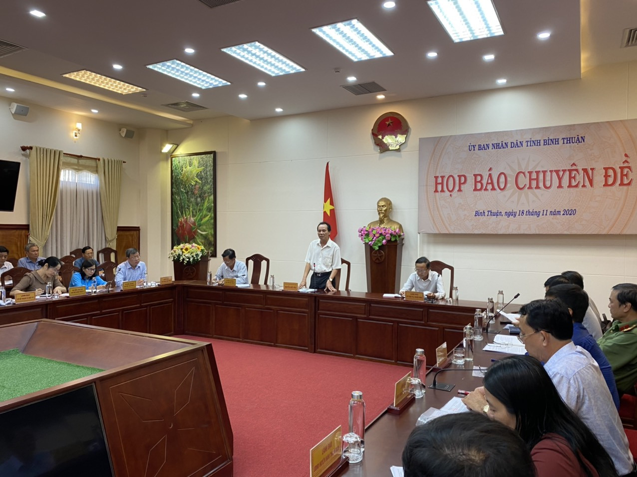 Bình Thuận nói gì về loạt dự án giao 'đất vàng' không qua đấu giá? ảnh 1