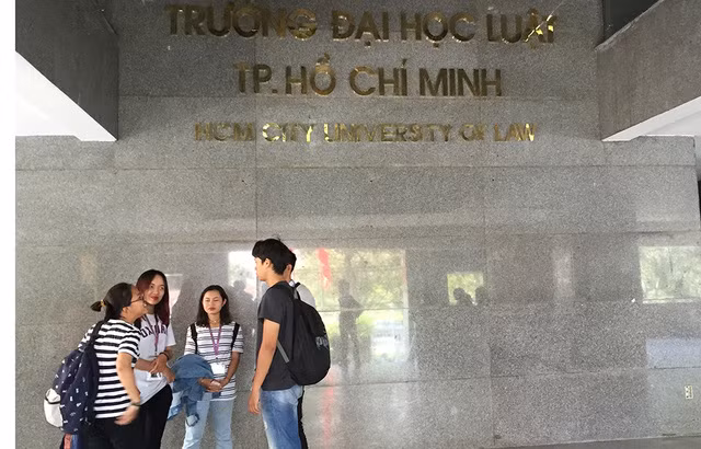 Trường ĐH Luật TP. HCM công bố điểm sàn 2020 ảnh 2