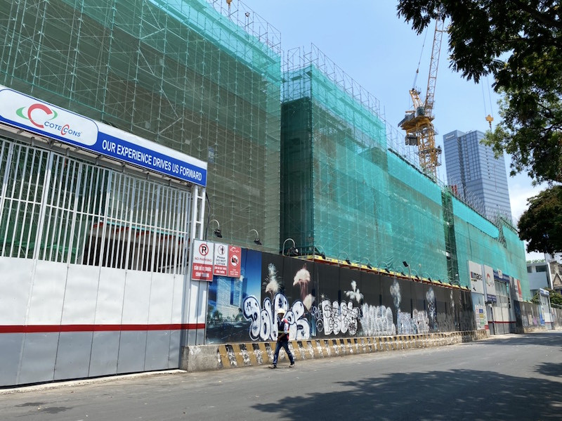 Sài Gòn đường phố vắng tanh, công trường vẫn tấp nập thi công ảnh 15