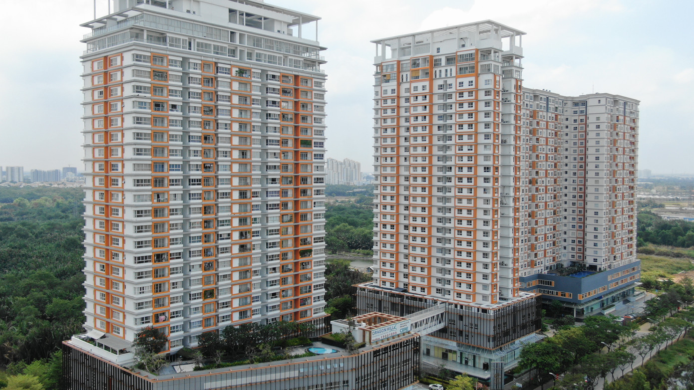 Ken đặc chung cư trên con đường ngoại ô Sài Gòn nhìn từ trên cao ảnh 16