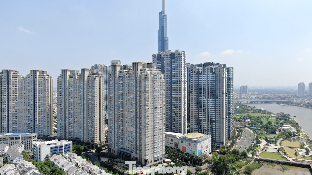 Tận thấy tuyến đường gánh cả 'rừng' chung cư ở TPHCM bị thanh tra quy hoạch ảnh 21