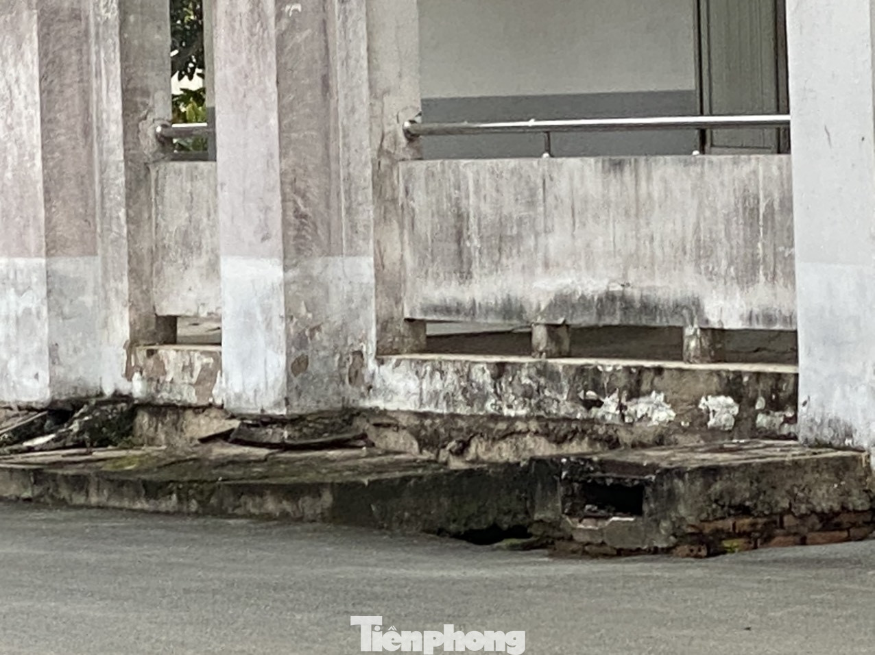 Chưa bàn giao, Bệnh viện Tâm thần TPHCM đã sụt lún như gặp động đất ảnh 10