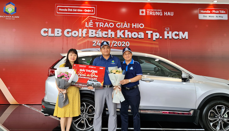 Giải golf CLB Bách khoa TP. HCM trao thưởng cho thành tích Hole in One ảnh 1