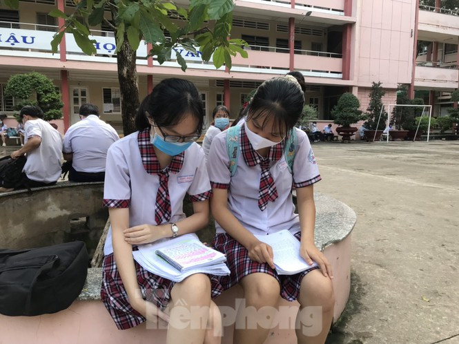 ‘Mưa’ điểm 10 trong kỳ thi tốt nghiệp THPT năm nay ảnh 1