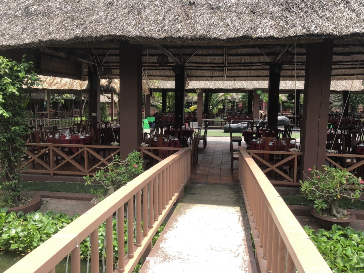 Nhà hàng ẩm thực lớn nhất Sài Gòn 'mọc' trên đất nông nghiệp ảnh 2