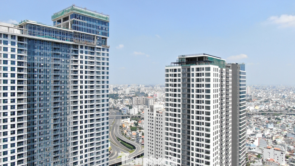 Tận thấy tuyến đường gánh cả 'rừng' chung cư ở TPHCM bị thanh tra quy hoạch ảnh 18