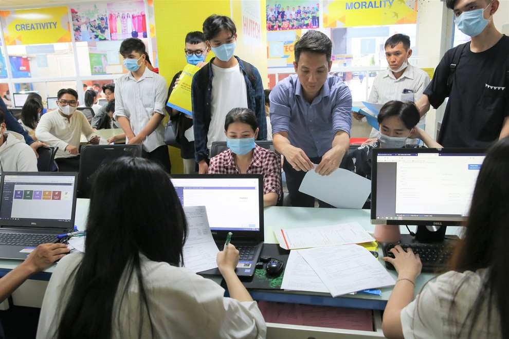 Học phí bậc đại học sẽ tăng mạnh từ năm học 2021 - 2022 ảnh 1