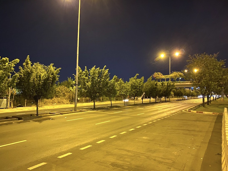 Cửa ngõ TPHCM về miền Tây vắng hoe trước giờ cách ly toàn xã hội ảnh 3