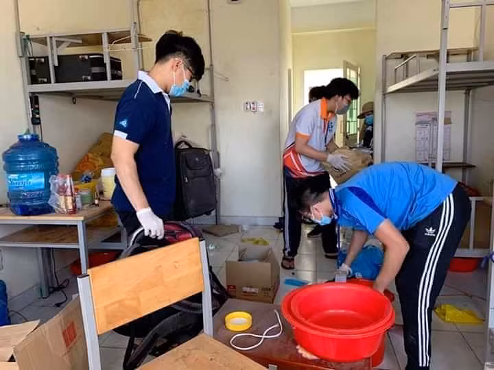 50.000 thùng carton đóng đồ cho sinh viên ký túc đón người cách ly Covid-19 ảnh 18