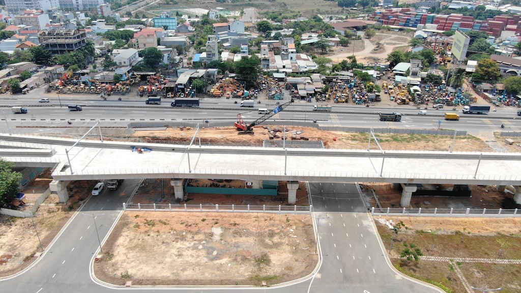 Bến xe Miền Đông mới vẫn tiếp tục trễ hẹn ảnh 6