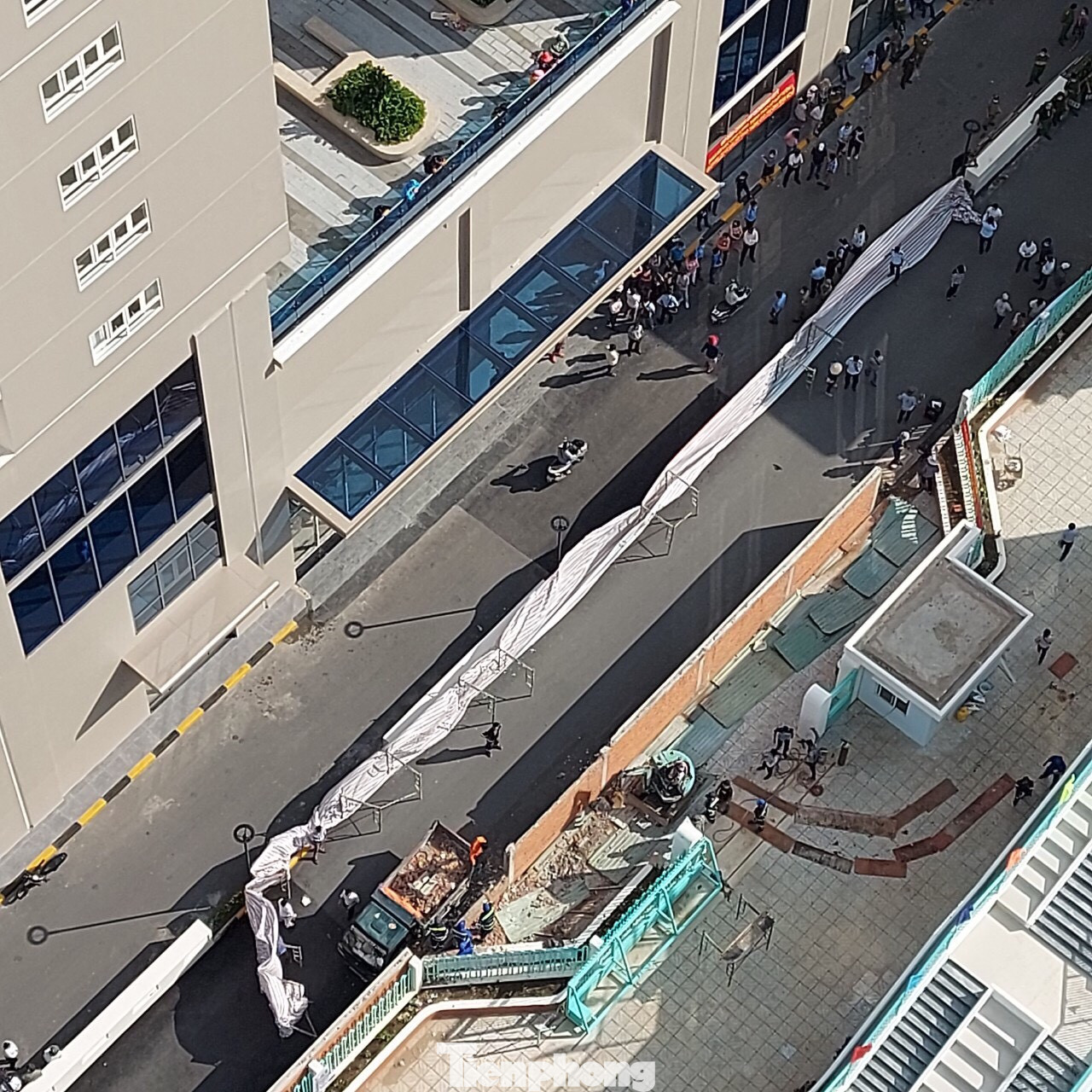 Cư dân chung cư 'tá hỏa' vì đường nội bộ thành đường công cộng ảnh 2