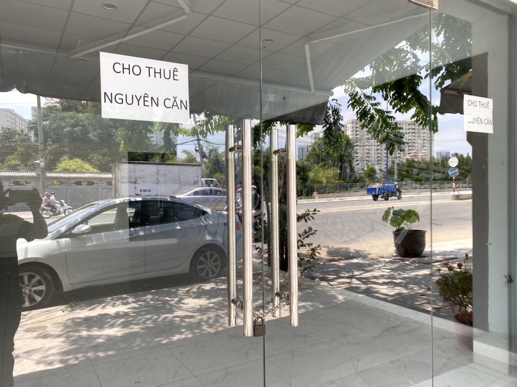 Hàng loạt sàn môi giới bất động sản đóng cửa vì dịch Covid-19 ảnh 7