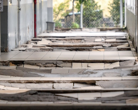 Chưa bàn giao, Bệnh viện Tâm thần TPHCM đã sụt lún như gặp động đất ảnh 12