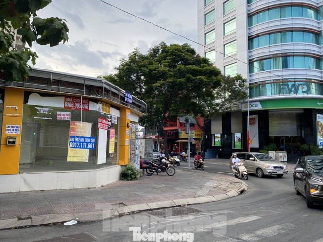 Thắt chặt chi tiêu khiến giá thuê nhà phố rớt thảm ảnh 2