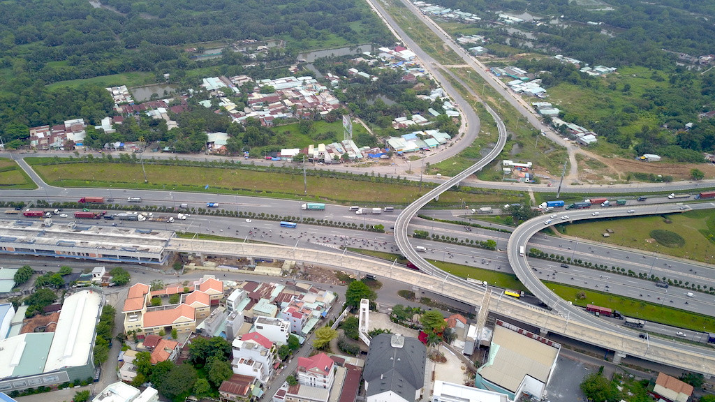 Tuyến metro đầu tiên của Sài Gòn đang thi công tới đâu? ảnh 19