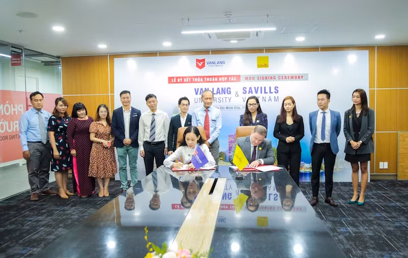 Trường ĐH Văn Lang tuyển sinh ngành Bất động sản ảnh 1