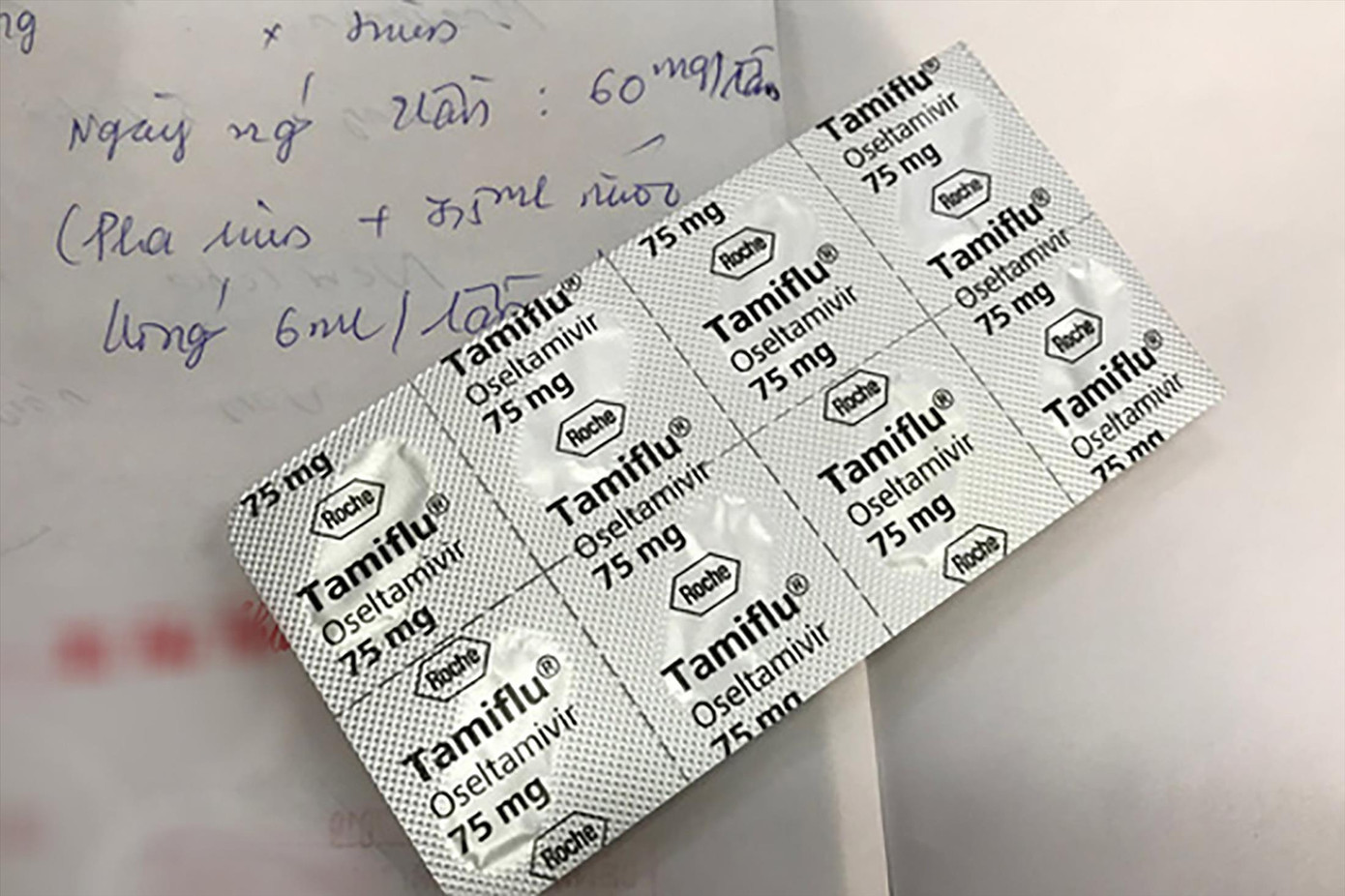 Dịch cúm bùng phát: Không tự ý điều trị bằng thuốc Tamiflu ảnh 1